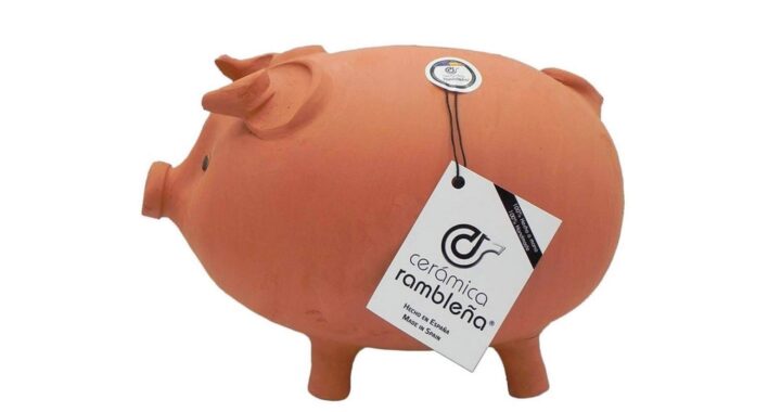 Cerámica Rambleña, la tienda que ofrece las huchas rambleñas más puras de La Rambla de Córdoba