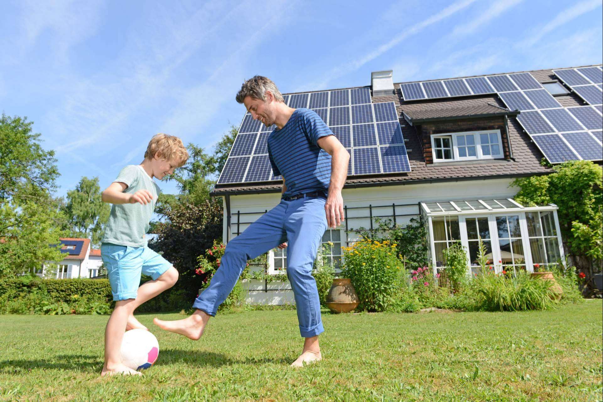 ¿Paneles solares o placas térmicas? ¿Son lo mismo? SolarEnergy.bio