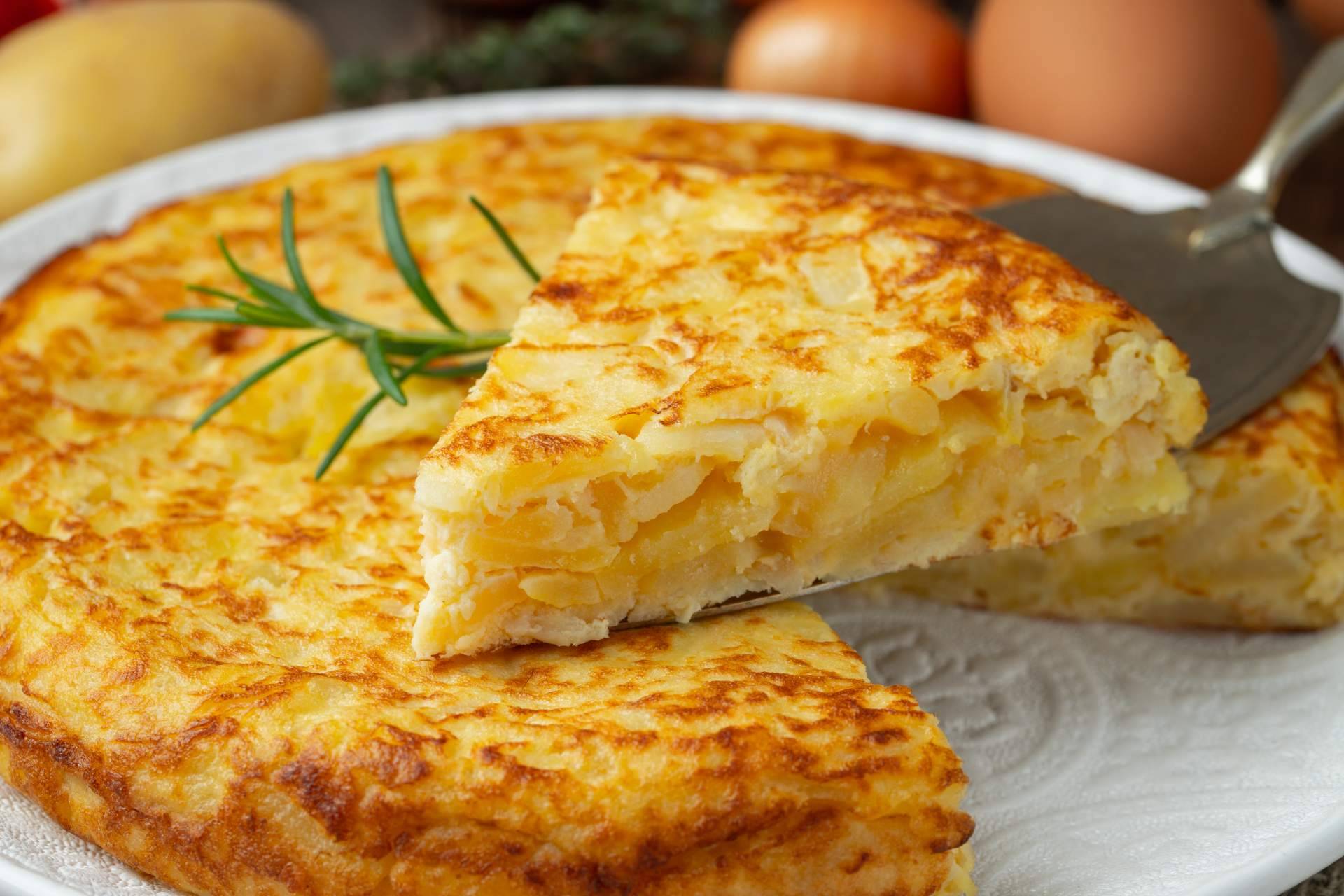Disfrutar de una buena tortilla de patata en el restaurante acogedor y familiar La Tortilla de Mamá