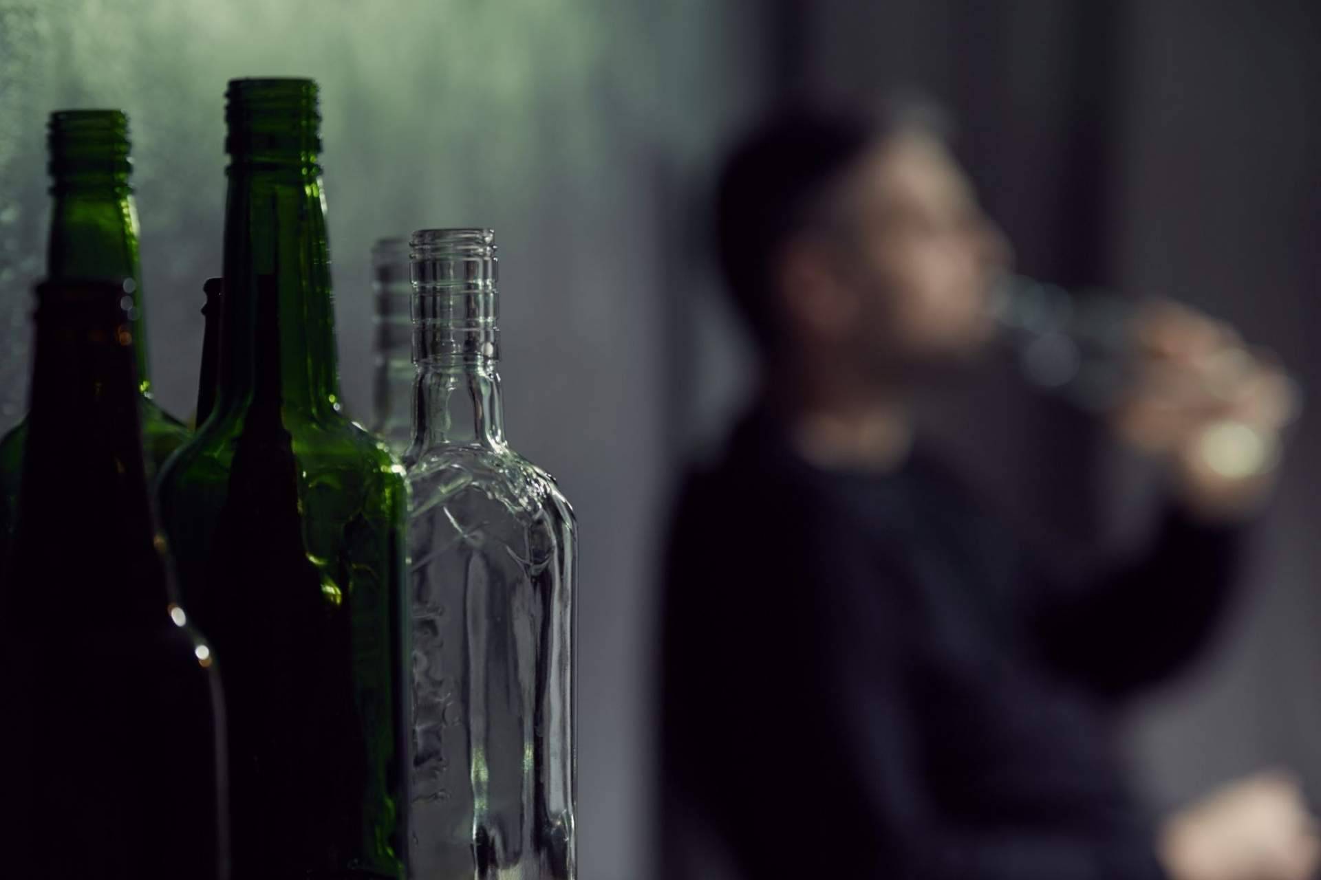 Eines ofrece seminarios y conferencias para concienciar y dar visibilidad a la terapia contra la dependencia al alcohol y las drogas