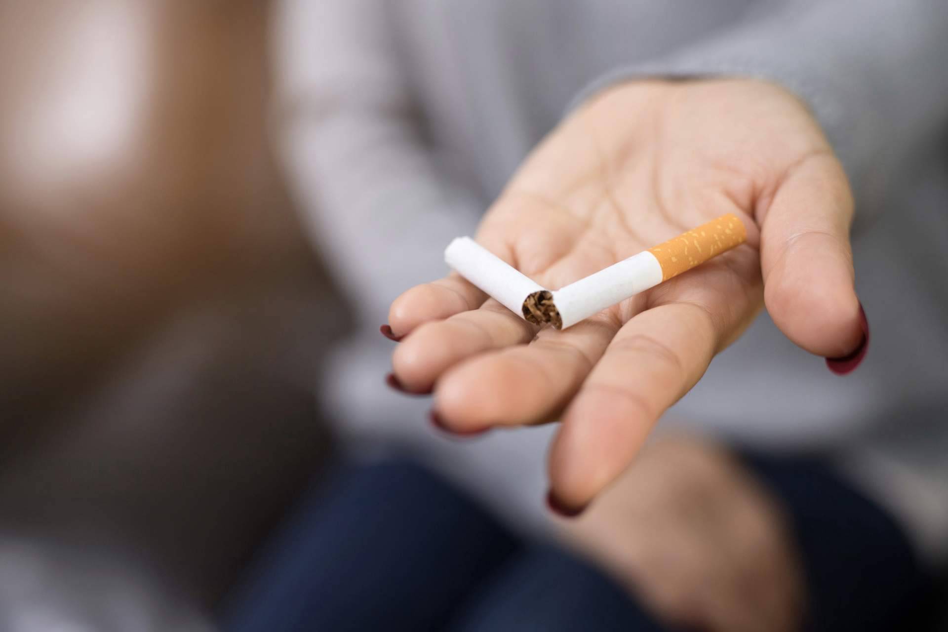 Un libro para dejar de fumar, 'Libre de tabaco'