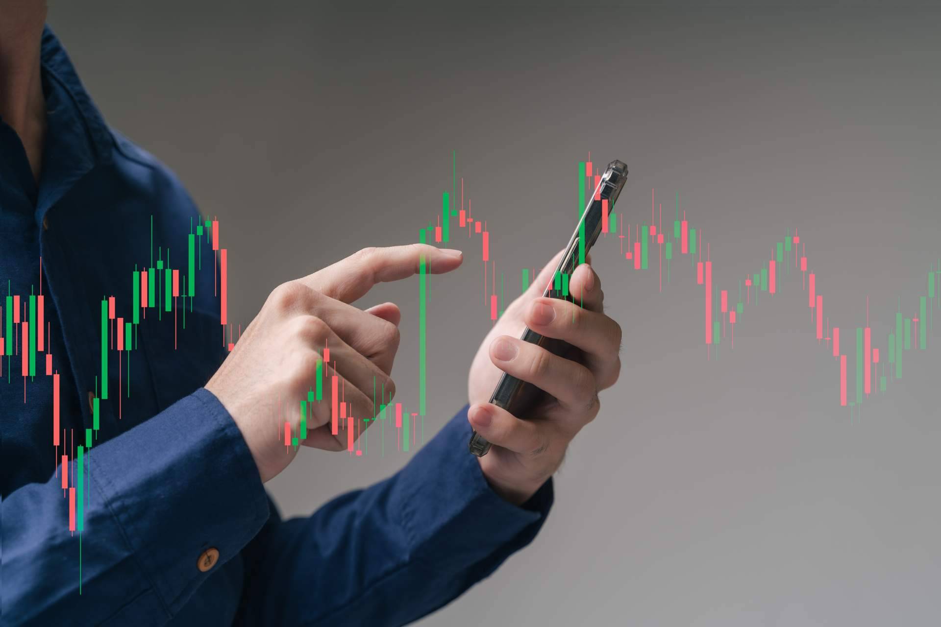 En comparación con el comercio manual con copy trading, ITCS Trade aumenta significativamente las posibilidades de ser rentable
