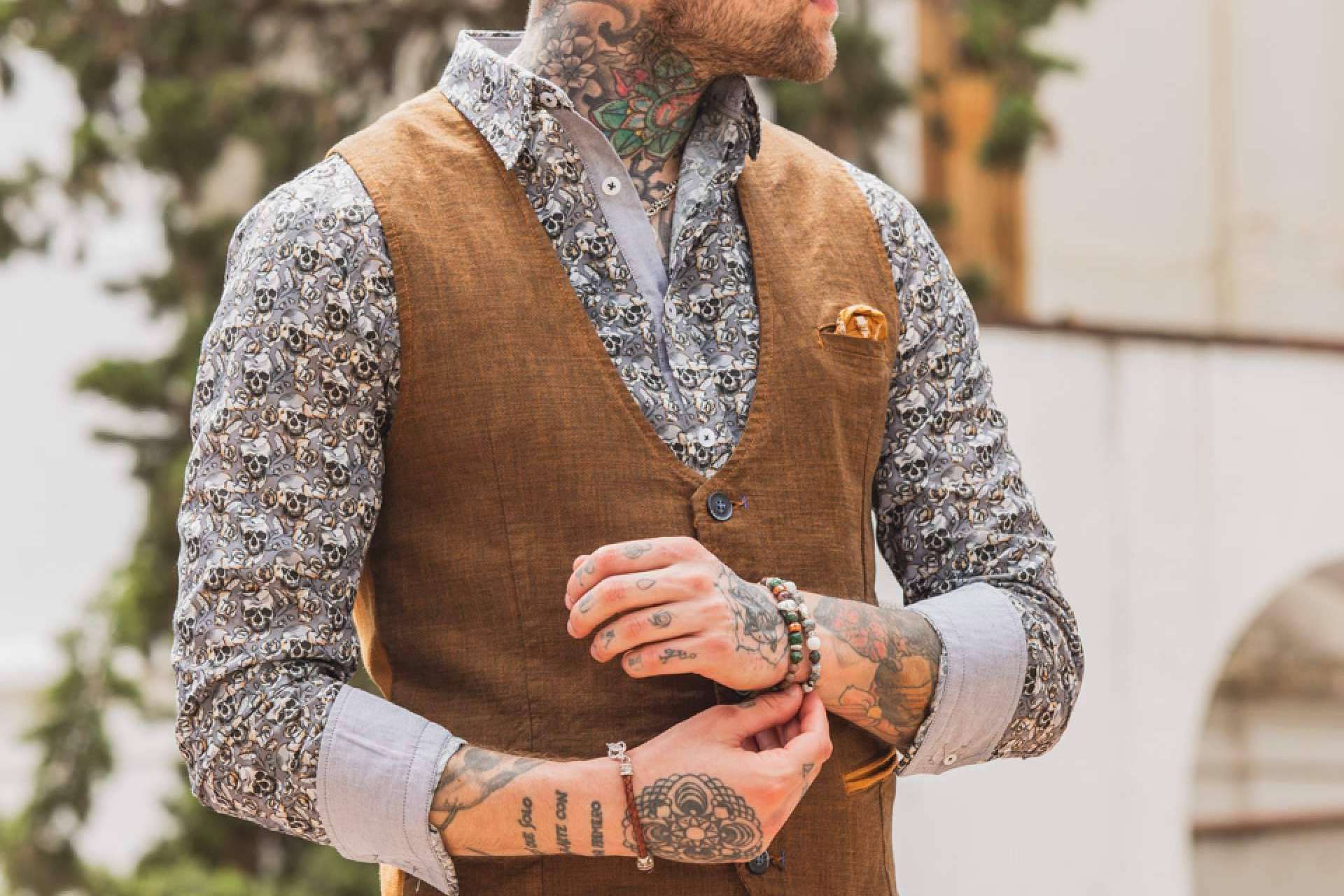 ¿Cuáles son las tendencias en chalecos para hombre disponibles en Aragaza?