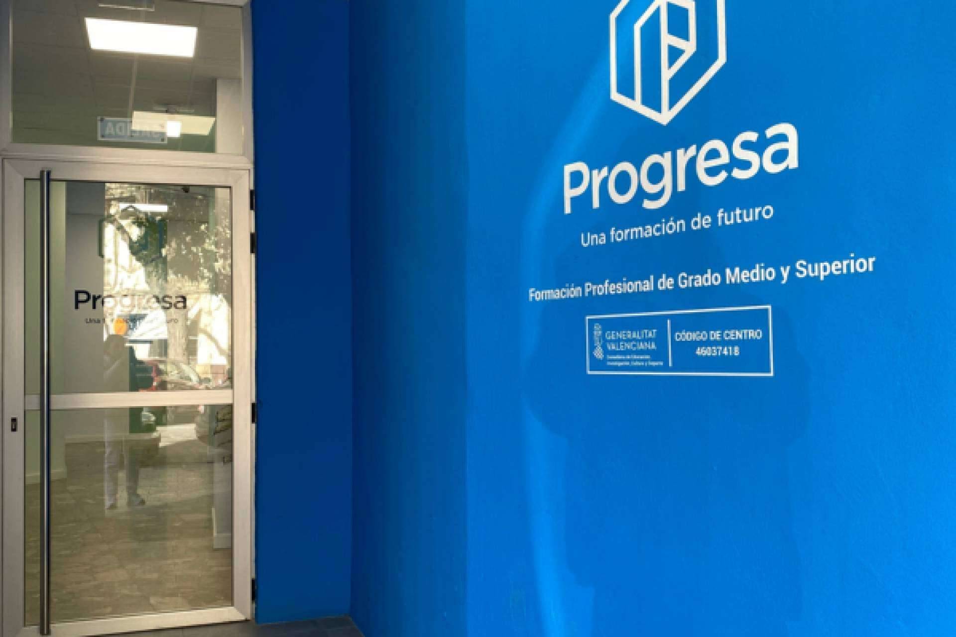 Alquiler de aulas para formación y eventos en Valencia, con Progresa