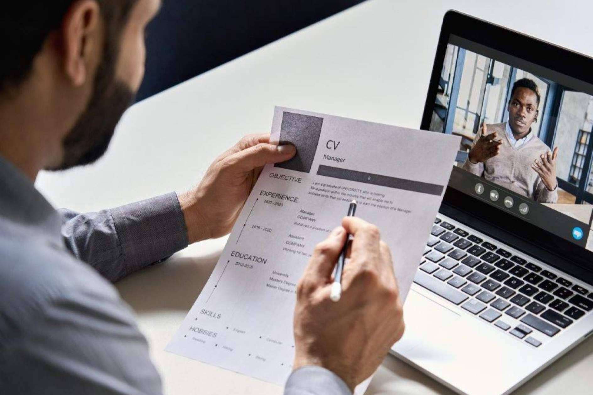 ¿Cómo diseñar un CV Europass en inglés?