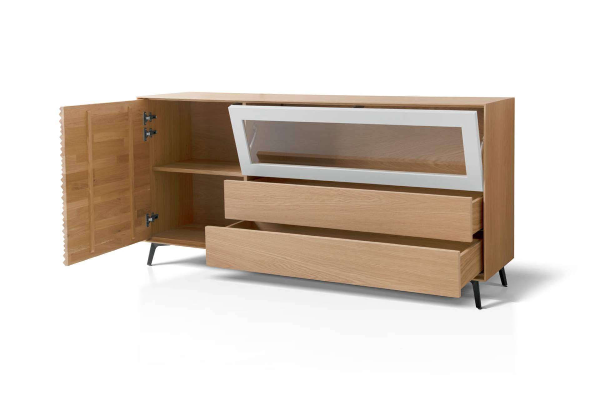 JPP Furniture, una de las compañías líderes en la creación de mobiliario contract a medida en Yecla, Murcia