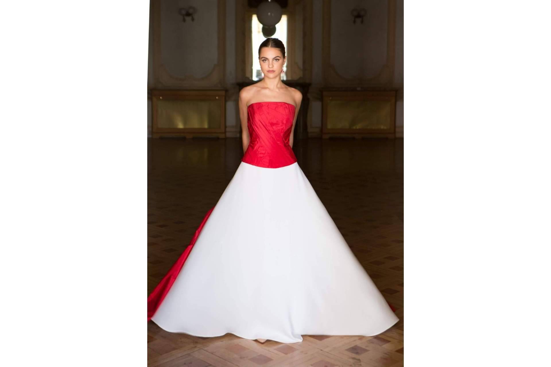 Encontrar el vestido para boda perfecto de la novia es posible con Nuviart