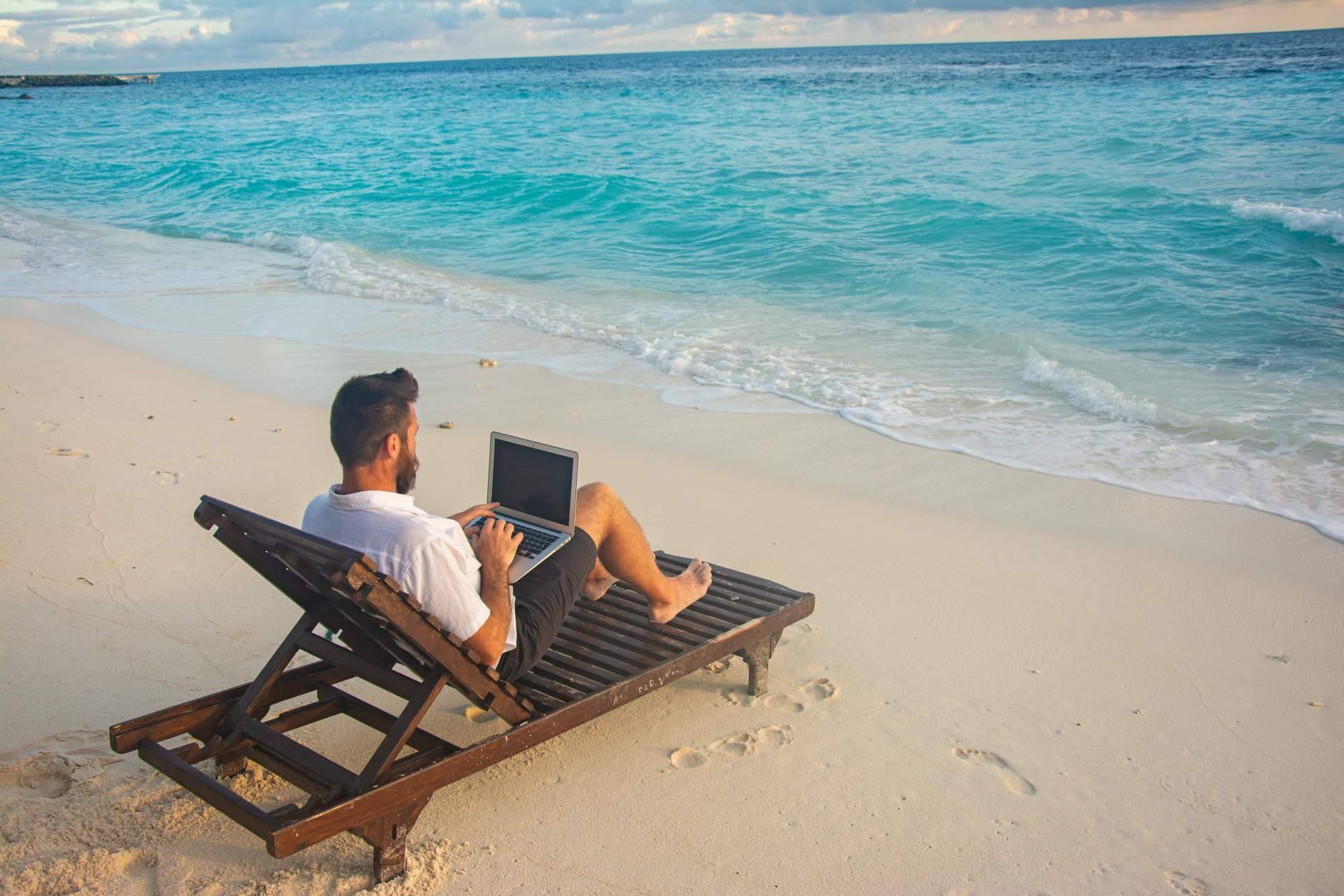 Tener un centro comercial online propio con Devuelving