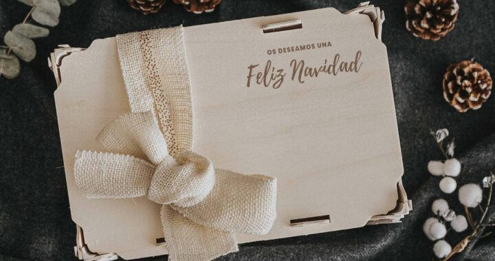 El packaging personalizado de Sincla, clave para destacar las cestas de Navidad de empresas y eventos