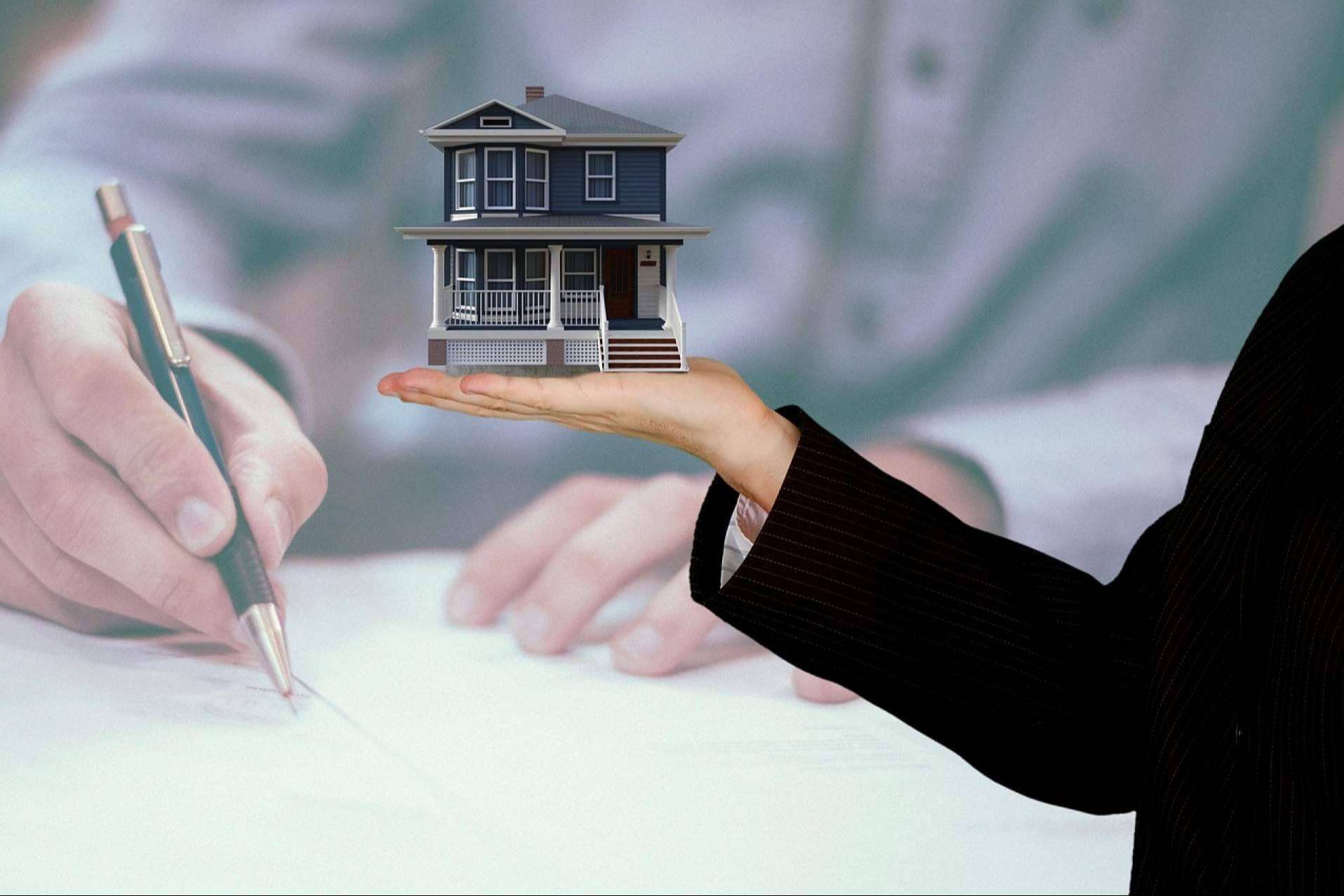 Presentación del programa de Becas Best House