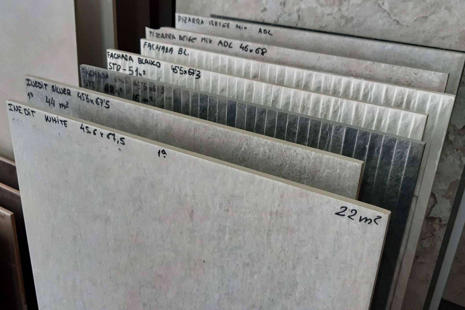 Oportunidad; Venta limitada de lotes de azulejos outlet multimarca en Artegres