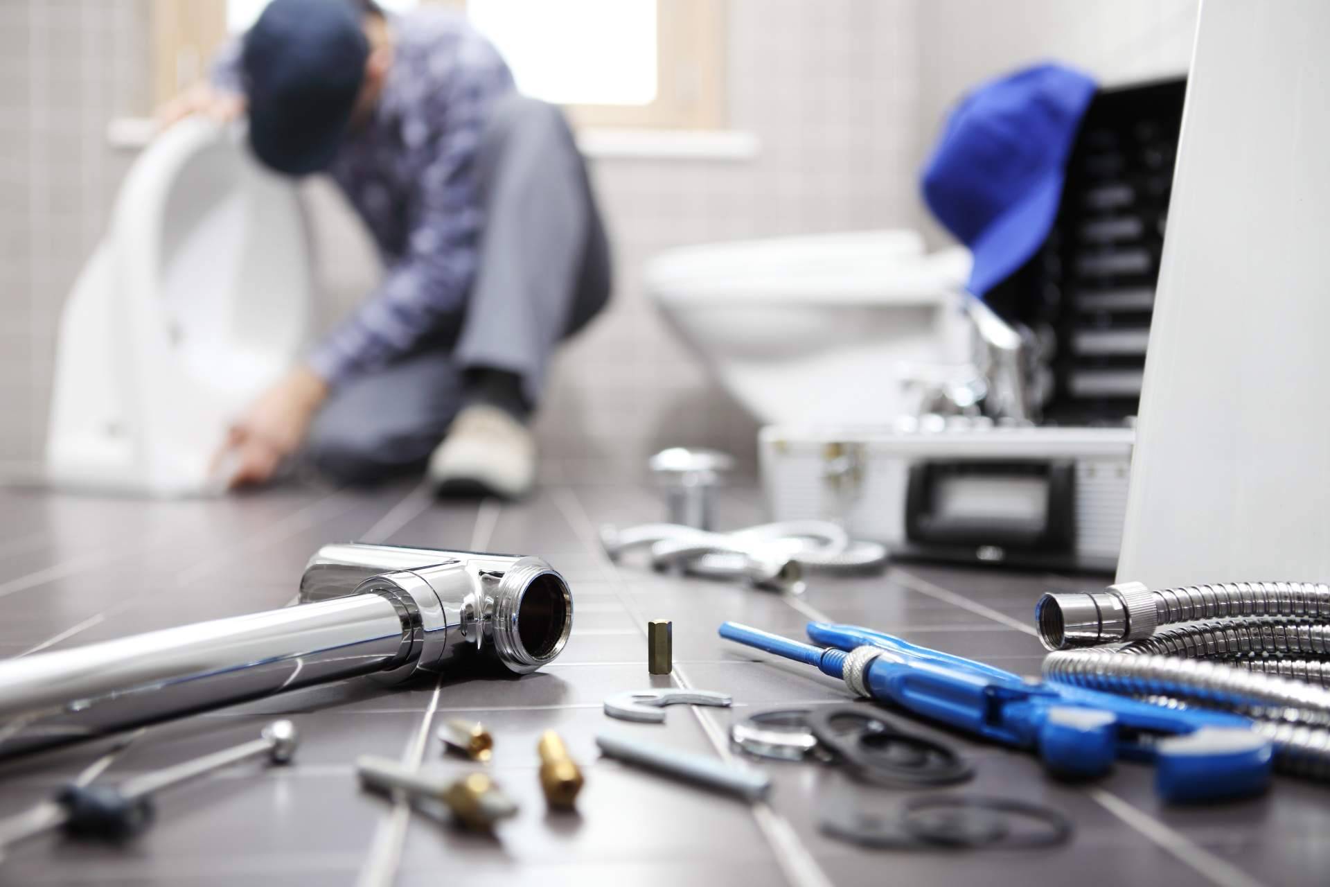 El servicio con fontaneros de confianza en Casares y Benahavis que ofrece Reparaciones González