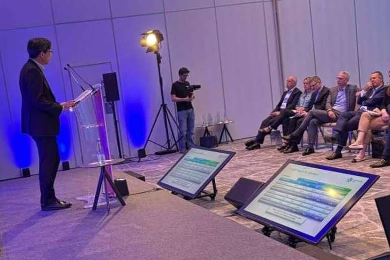 Eventos empresariales con alto impacto visual gracias al alquiler de TV y pantallas LED de ASB Audiovisuals