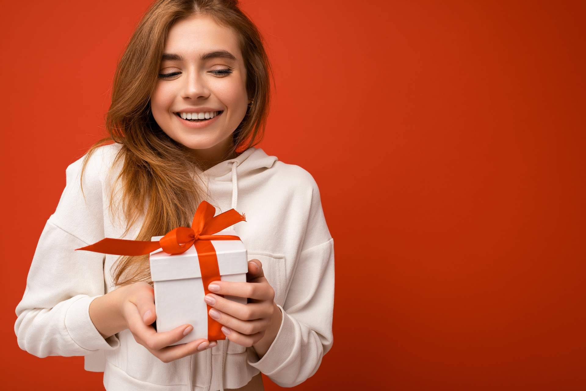 Packs regalo que marcan la diferencia; opciones que destacan por su originalidad y calidad