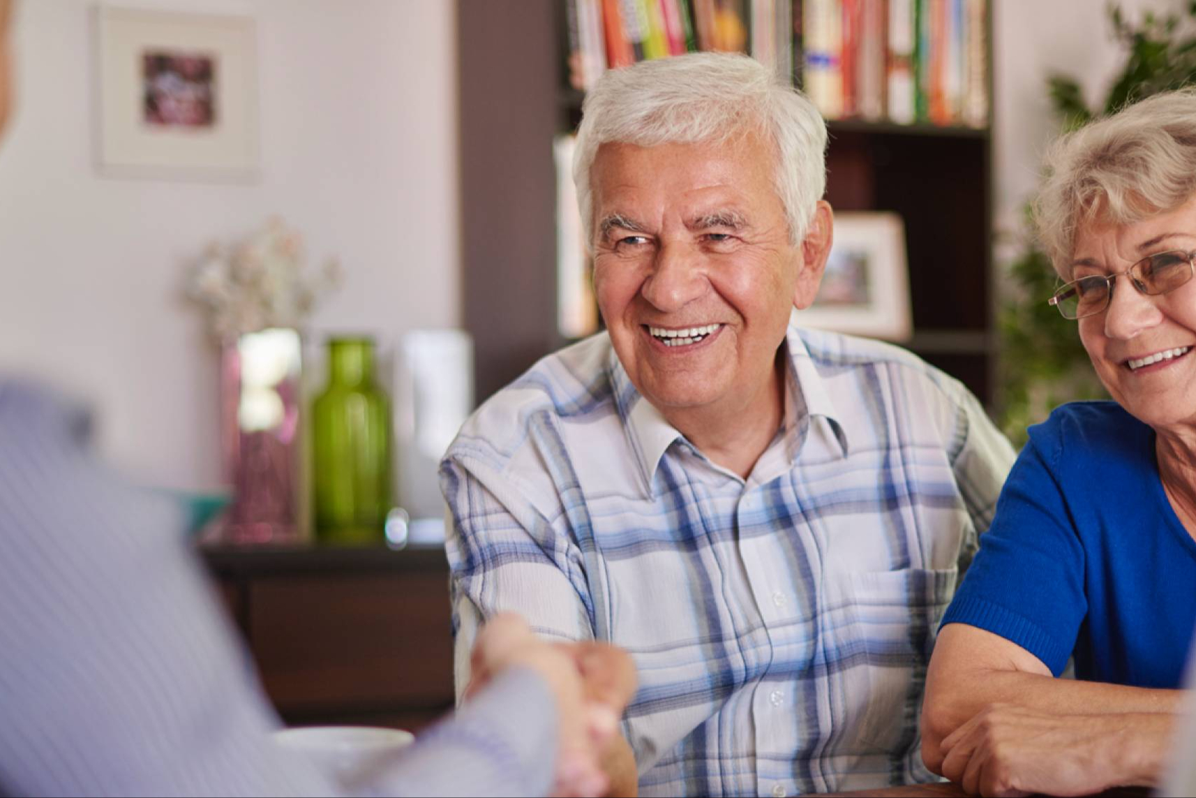 Disminuye la edad media de quienes venden la nuda propiedad de su vivienda en España