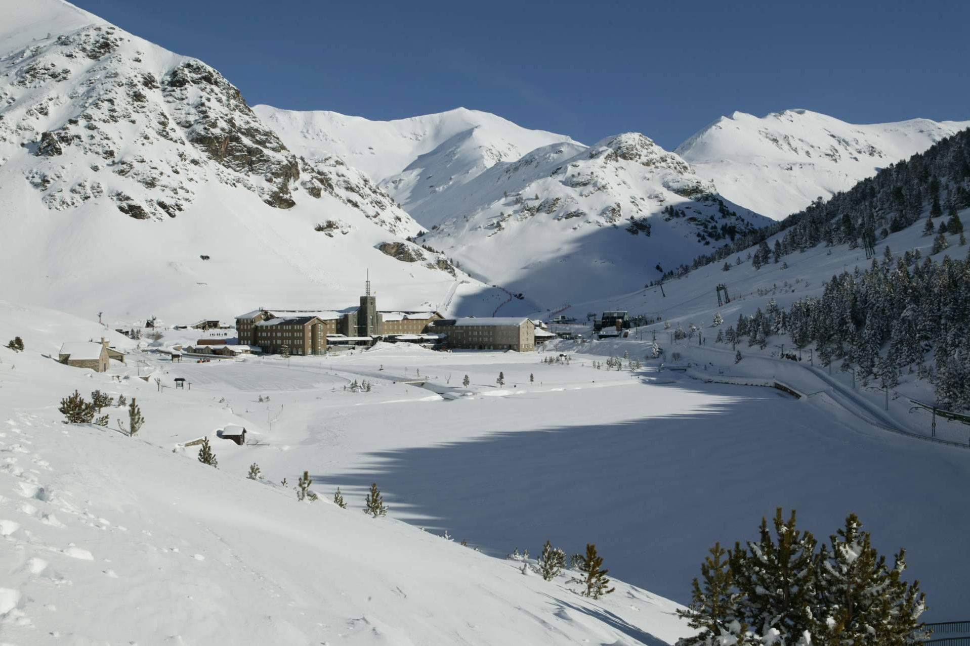 Los mejores hoteles para recibir el Año Nuevo entre ciudad y montaña