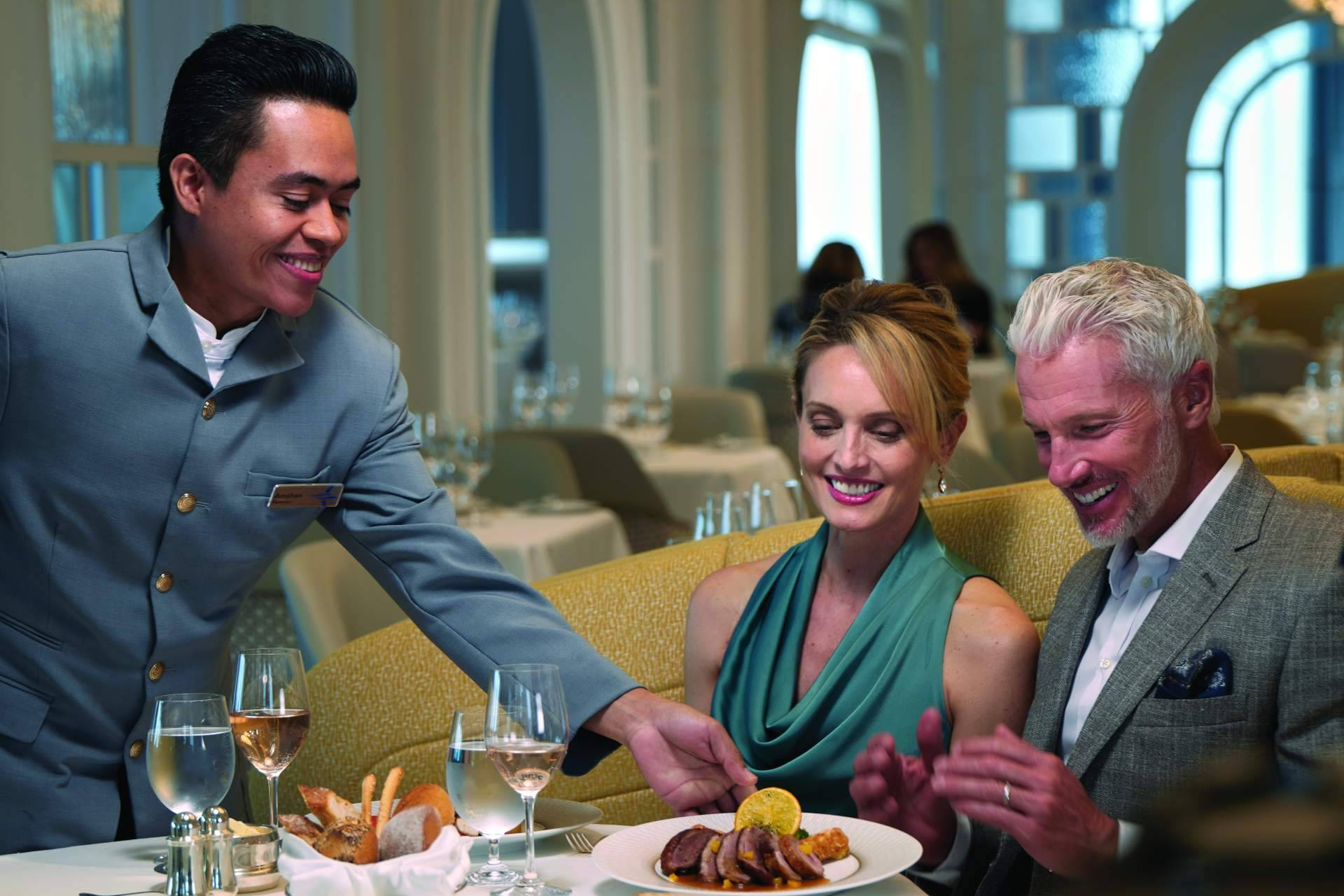 Oceania Cruises 2026; bienestar, alta cocina y destinos que cambian