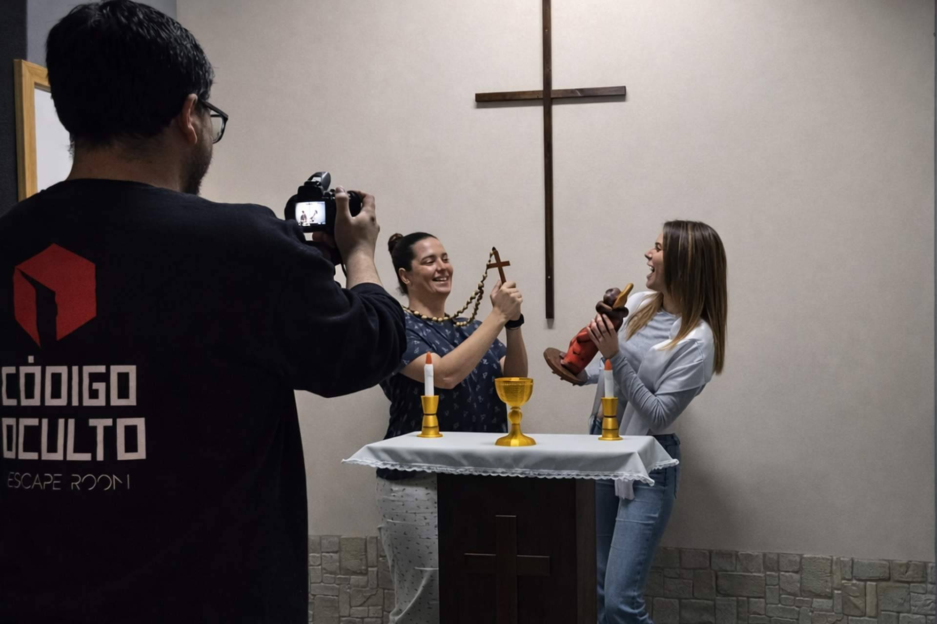 Siete años de misterio y éxito, Código Oculto Escape Room sigue creciendo en Vigo