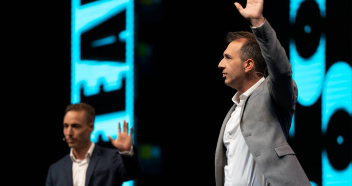 Alfonso y Christian, mentores expertos en ventas para mejorar la tasa de cierre en equipos comerciales