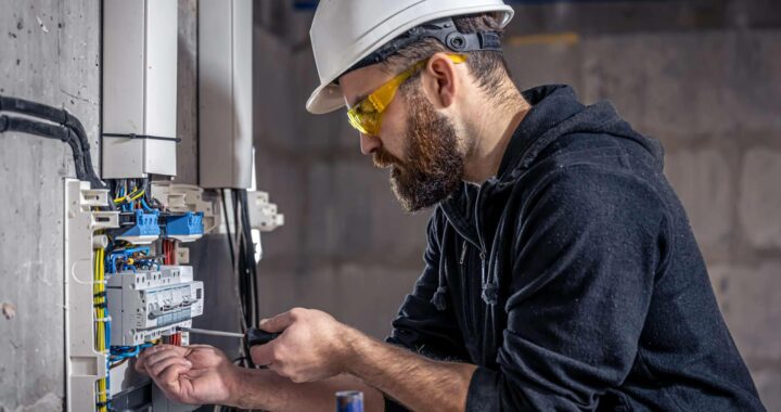 Reparaciones González amplía su actividad como electricistas 24 horas en Benidorm, Campello y Villajoyosa
