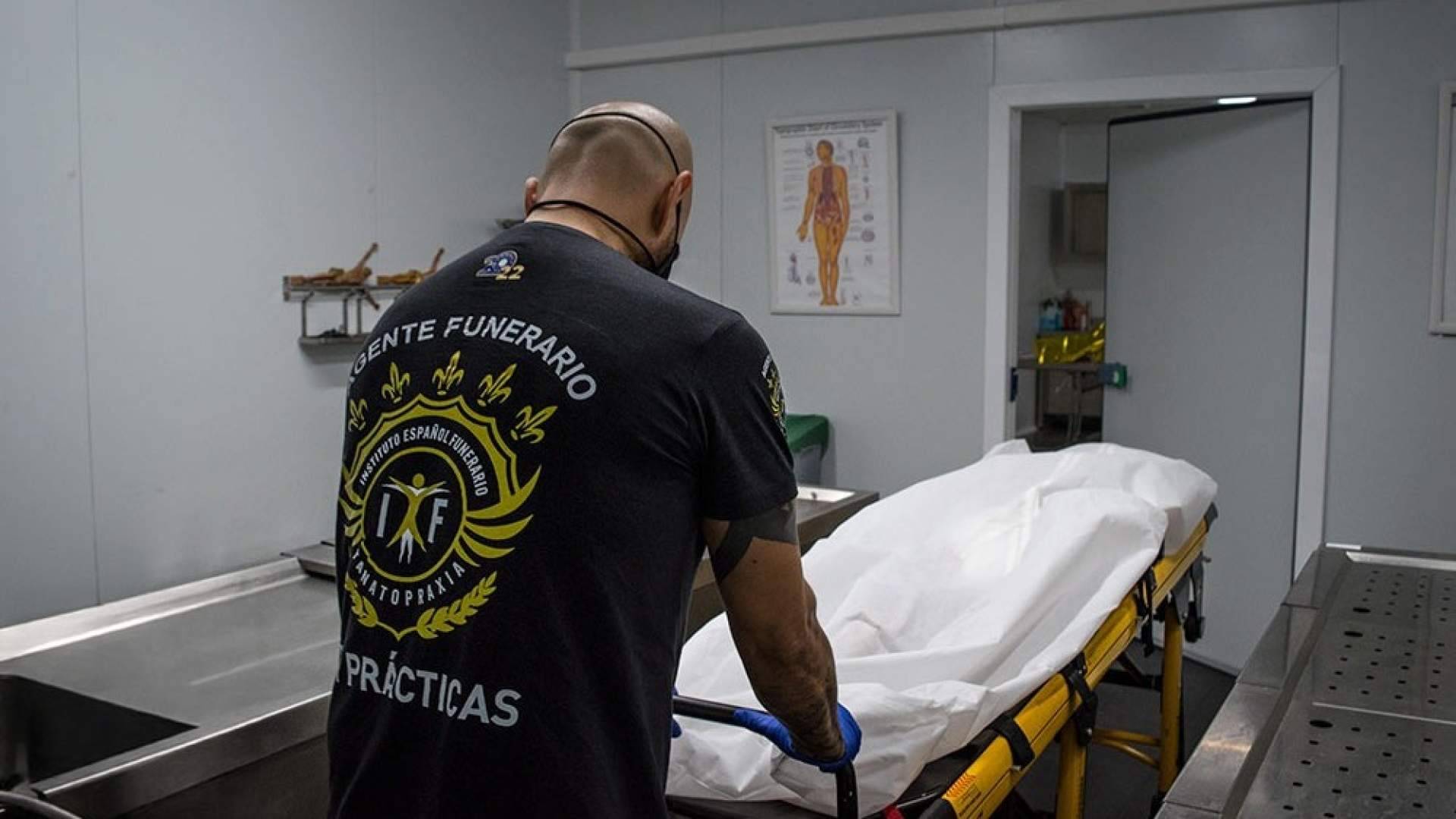 Las aulas del Instituto Español Funerario se convierten en el principal centro de empleo para los tanatorios del país