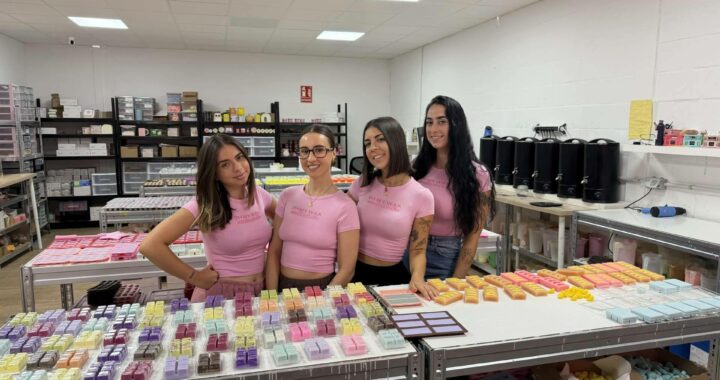 De fabricar velas en casa a superar el millón de euros de facturación; la historia detrás de Oh My Wax
