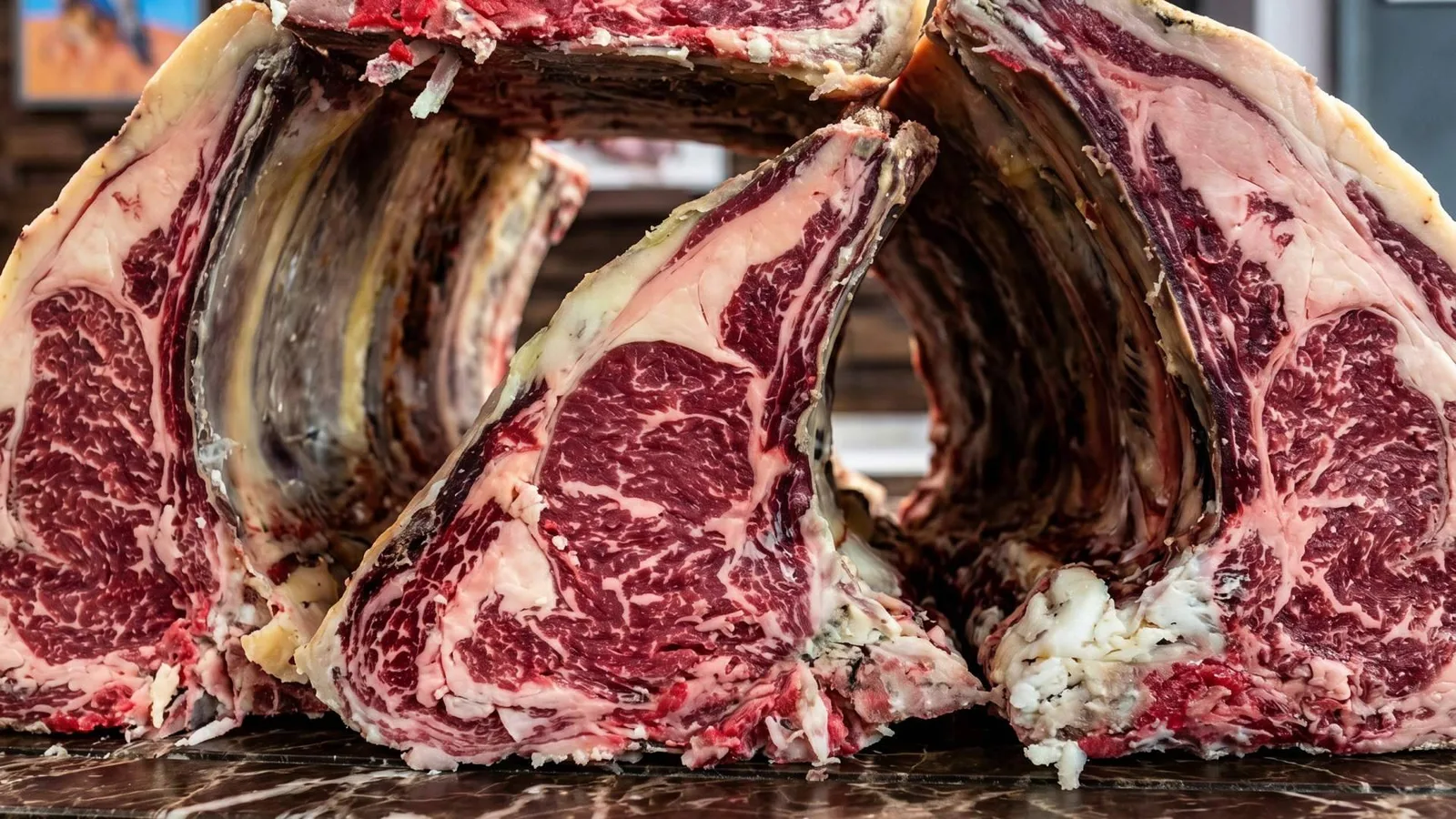 Un italiano de Chamberí con laboratorio de pasta a la vista y parrilla de carne madurada